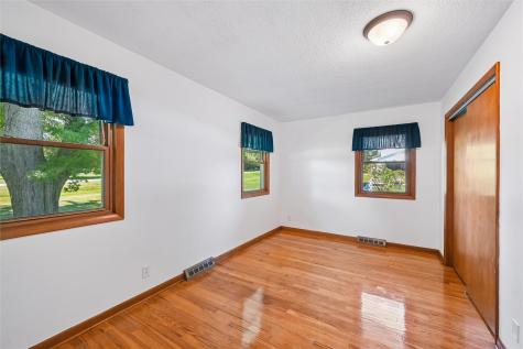 1022 Rolling Glen Drive Marion IA 52302