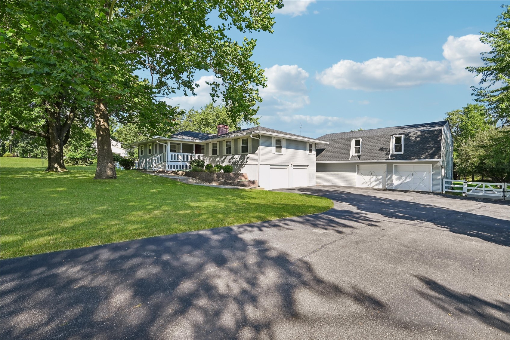 1022 Rolling Glen Drive Marion IA 52302