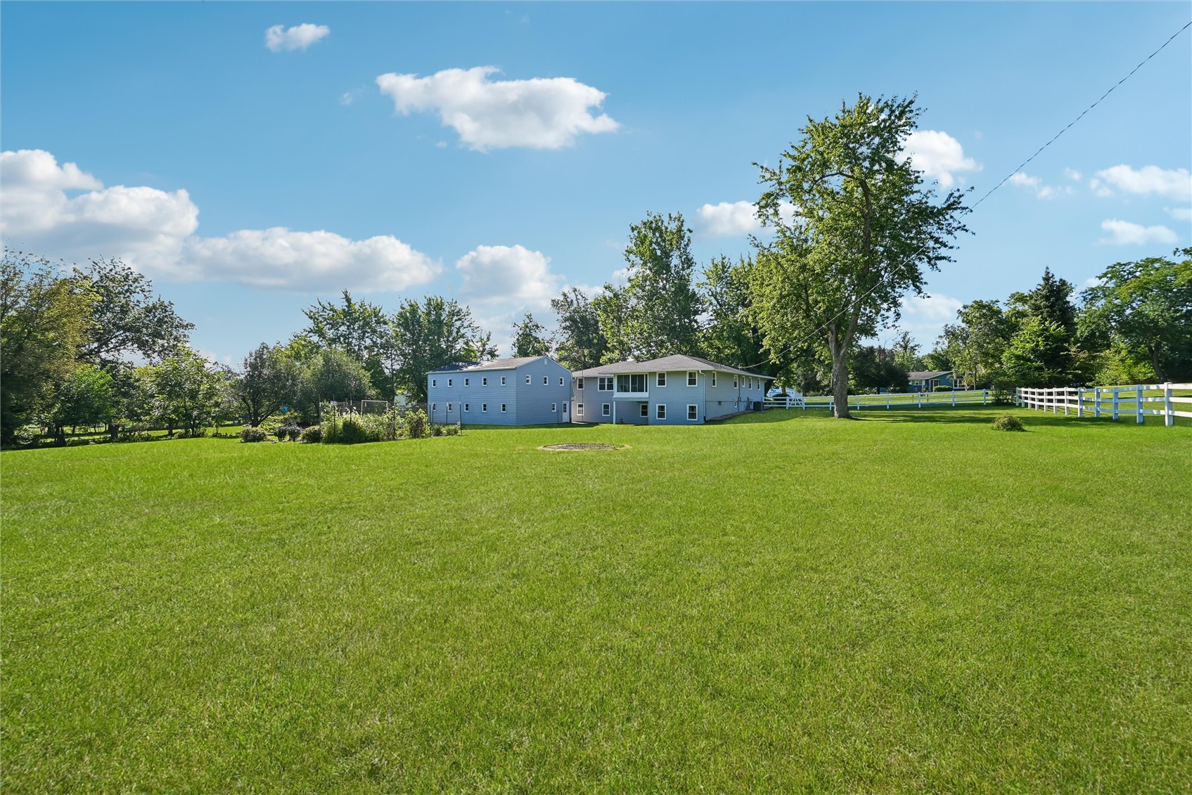 1022 Rolling Glen Drive Marion IA 52302
