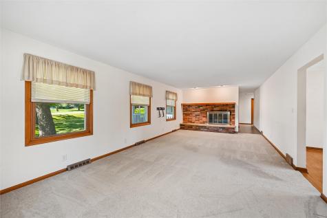 1022 Rolling Glen Drive Marion IA 52302