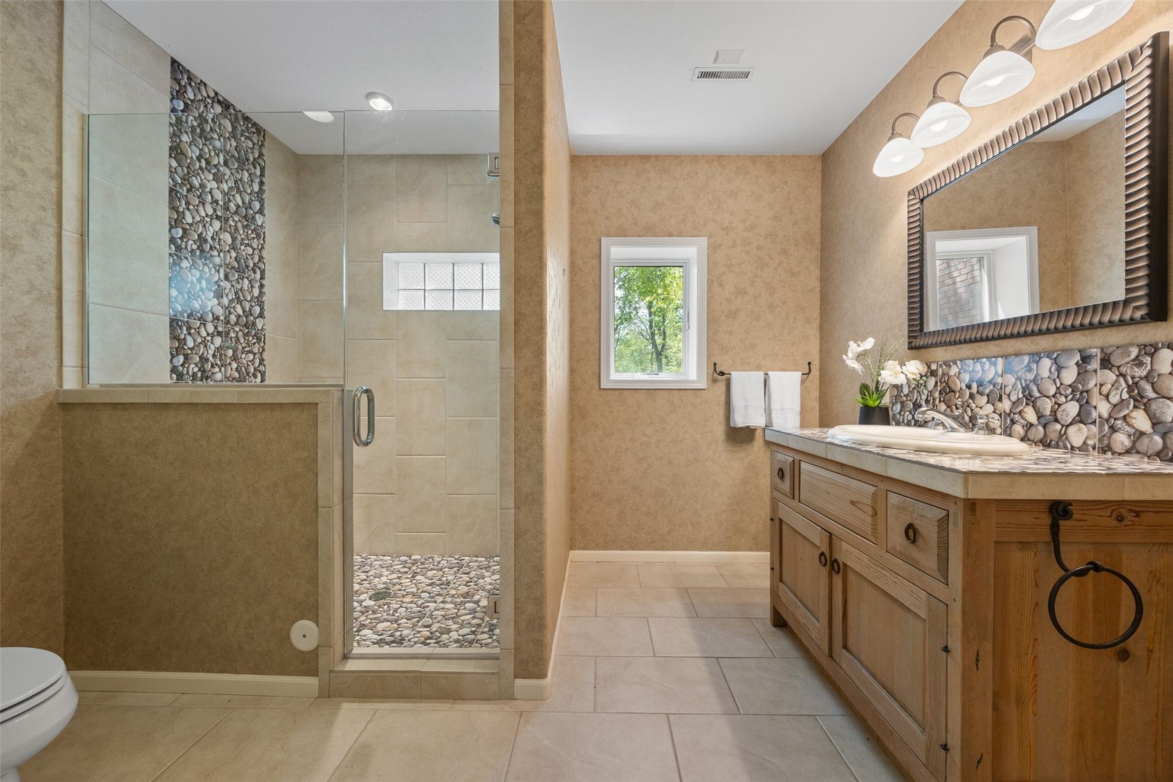 4181 Rose Bluff Circle NE Iowa City IA 52240