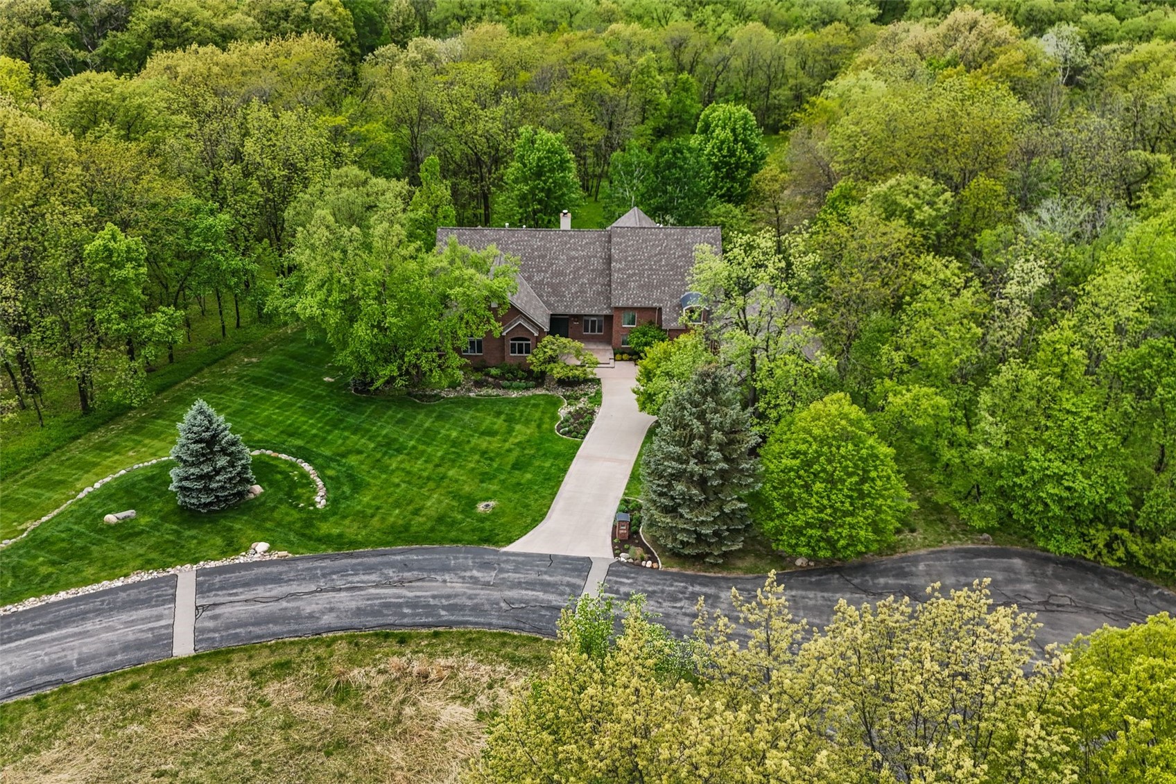 4181 Rose Bluff Circle NE Iowa City IA 52240