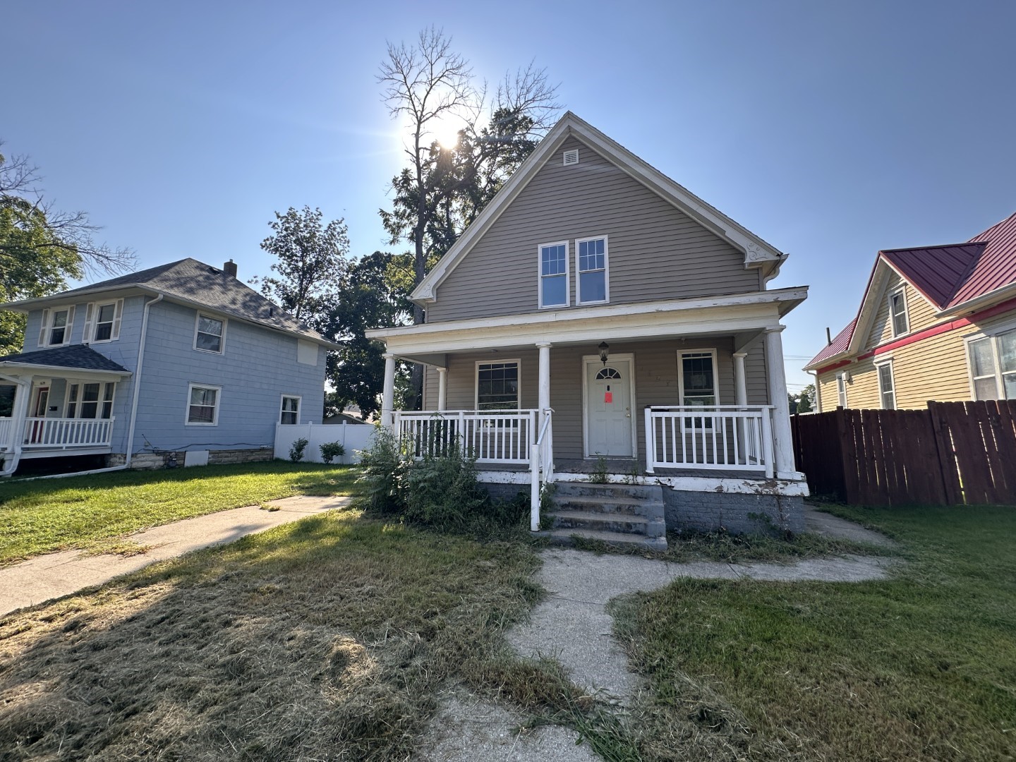 Cedar Rapids IA, 1625 E Avenue NE