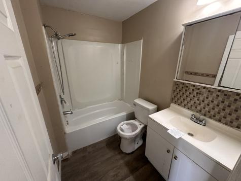1625 E Avenue NE Cedar Rapids IA 52402