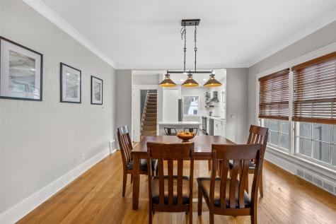 2229 Meadowbrook Drive SE Cedar Rapids IA 52403