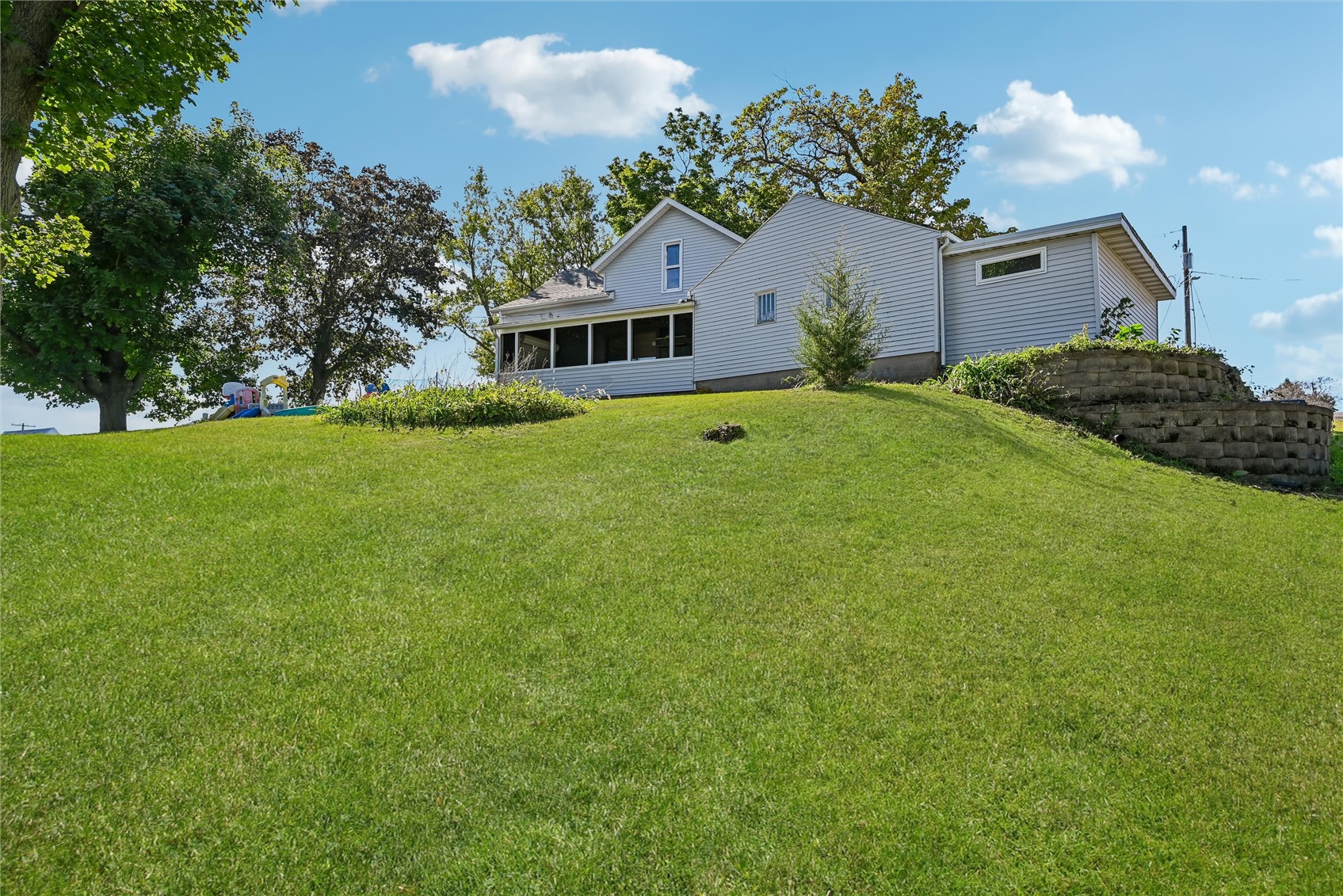 408 Union Street Norway IA 52318