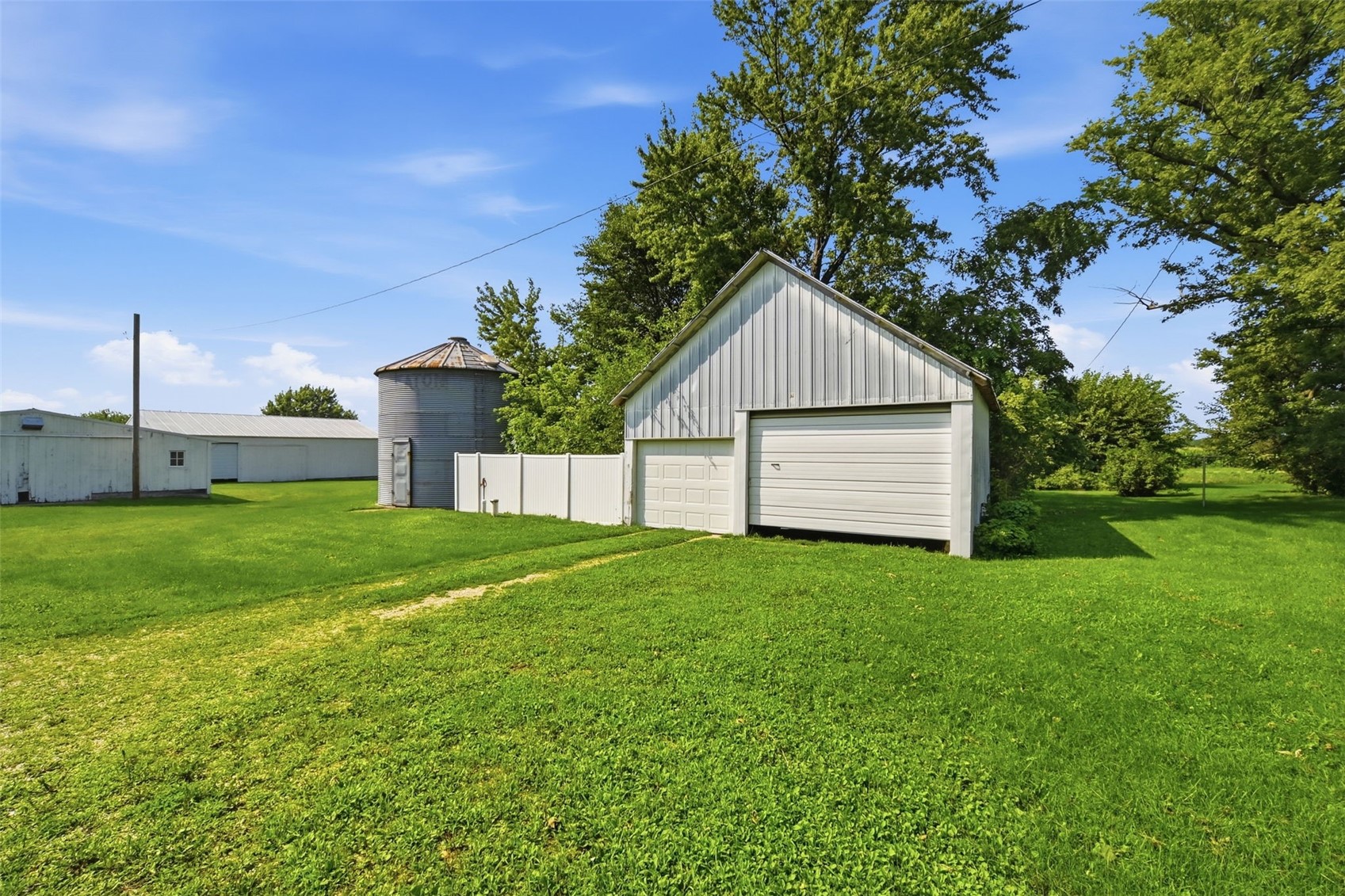 2403 150th Avenue Manchester IA 52057