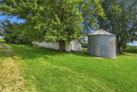 2403 150th Avenue Manchester IA 52057