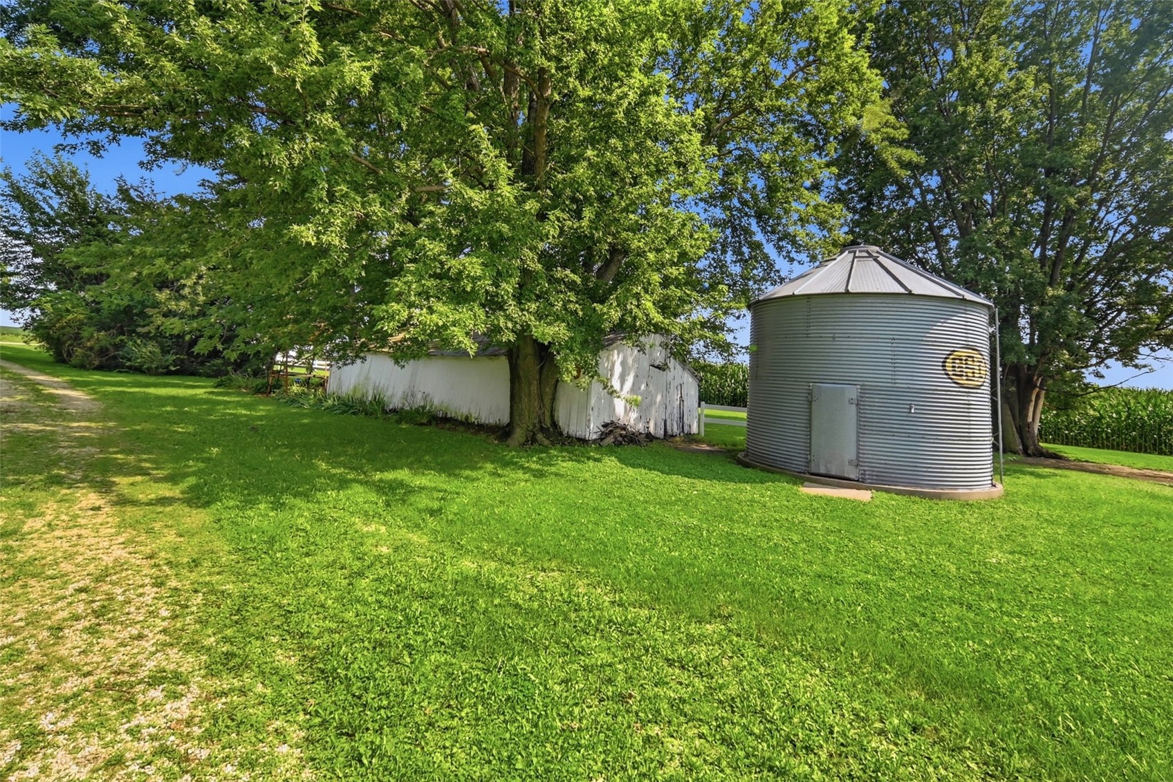 2403 150th Avenue Manchester IA 52057