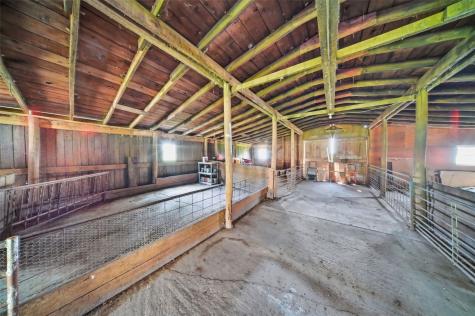 2403 150th Avenue Manchester IA 52057