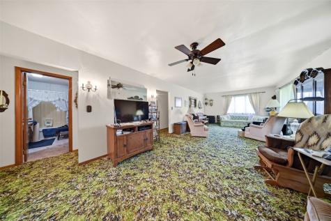 2403 150th Avenue Manchester IA 52057