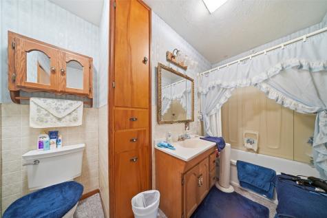2403 150th Avenue Manchester IA 52057