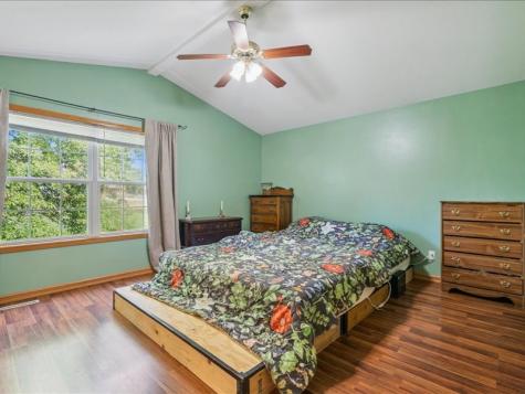1865 Parkland Drive Ely IA 52227