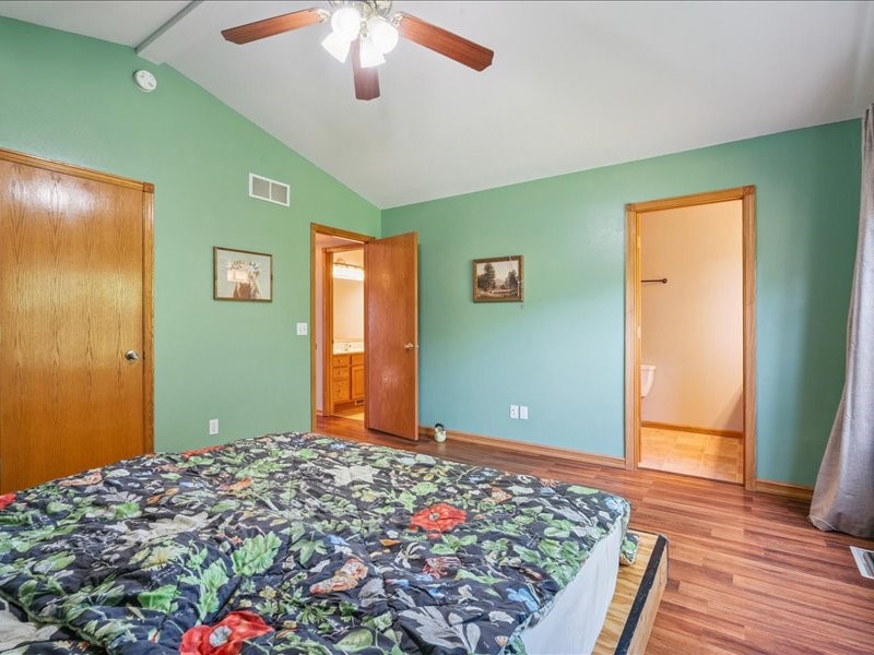 1865 Parkland Drive Ely IA 52227