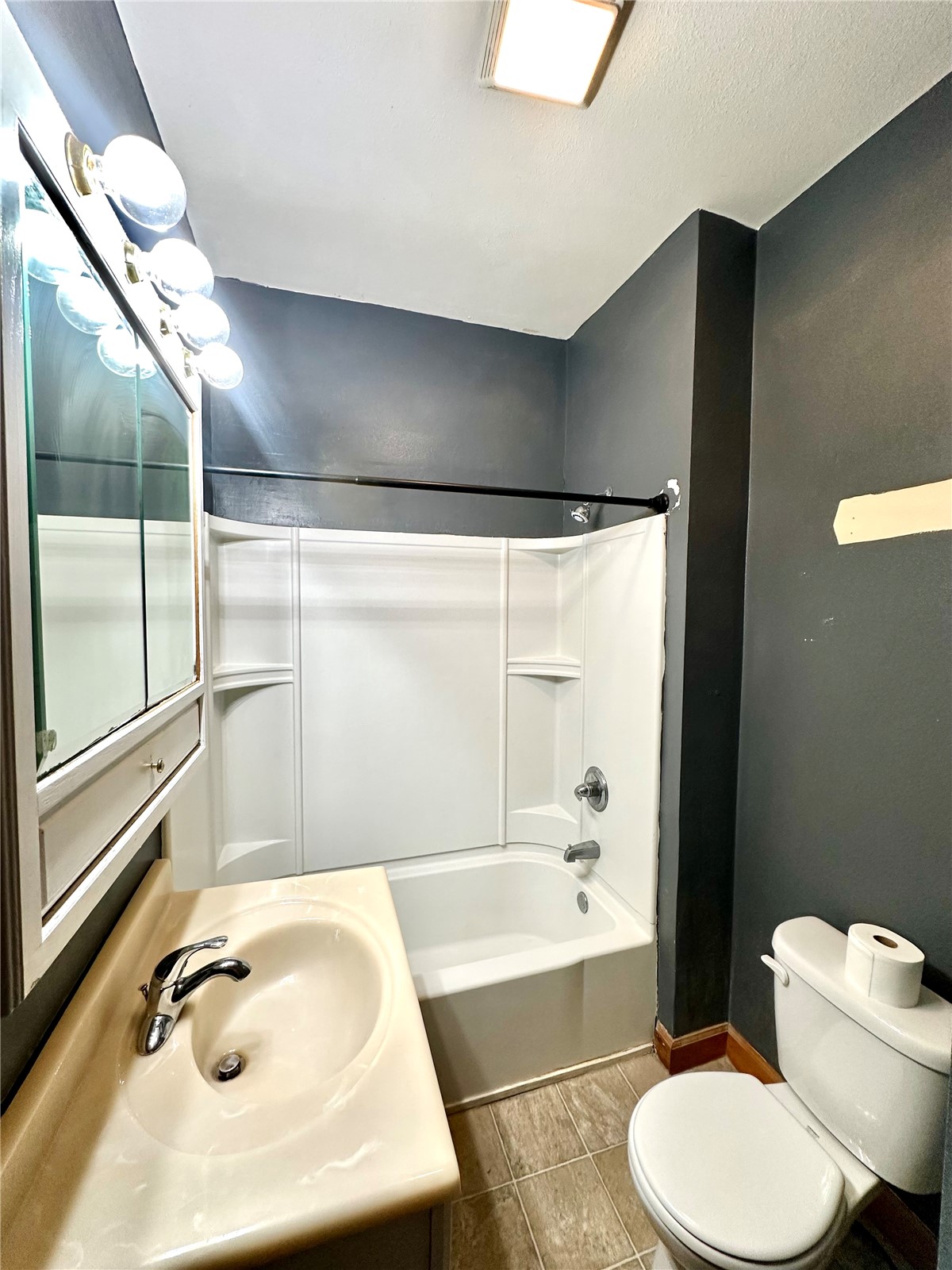 314 N Maple Street Monticello IA 52310