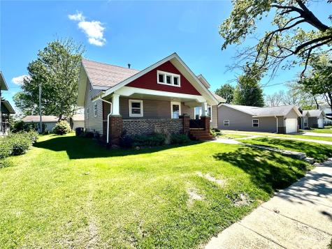 314 N Maple Street Monticello IA 52310