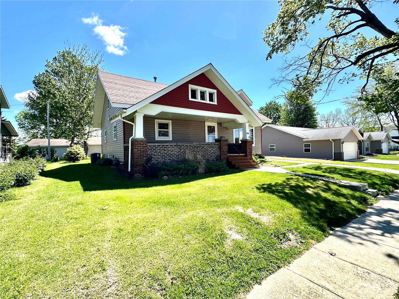 314 N Maple Street Monticello IA 52310
