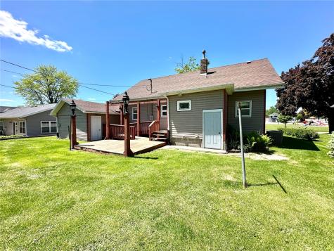 314 N Maple Street Monticello IA 52310