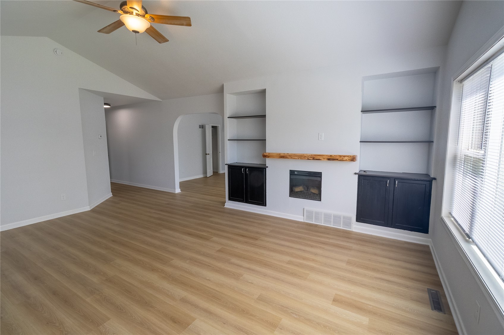 1230 Belmont Parkway NW Cedar Rapids IA 52405