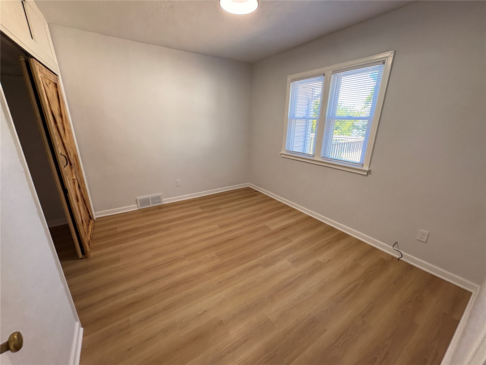 1230 Belmont Parkway NW Cedar Rapids IA 52405