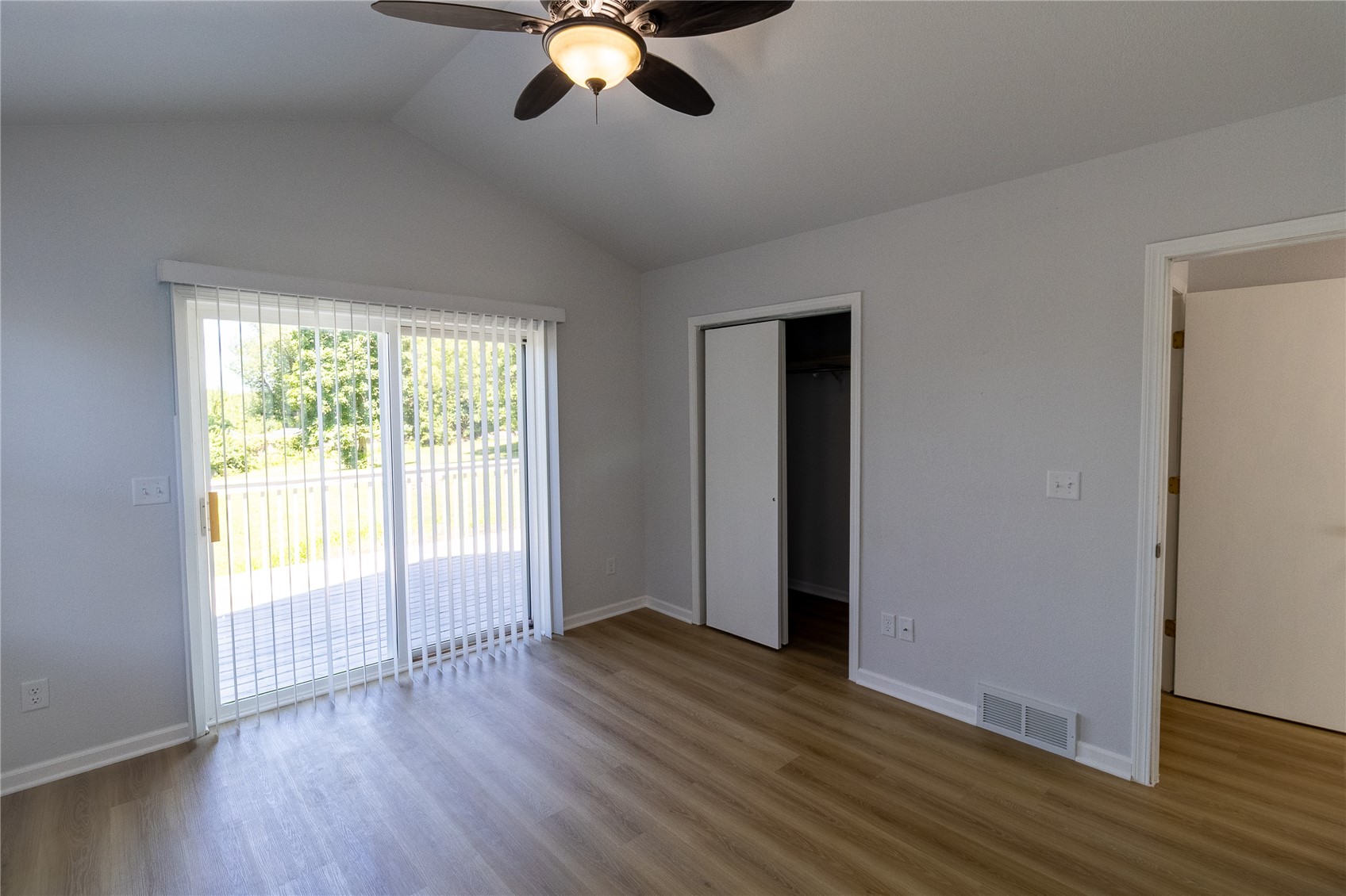 1230 Belmont Parkway NW Cedar Rapids IA 52405