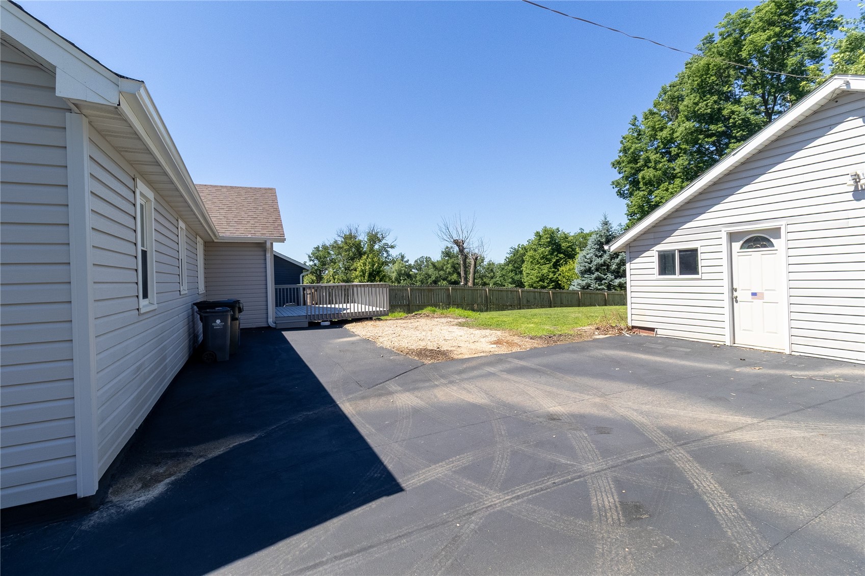 1230 Belmont Parkway NW Cedar Rapids IA 52405
