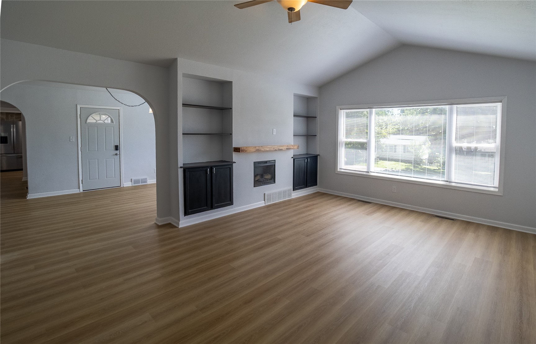 1230 Belmont Parkway NW Cedar Rapids IA 52405