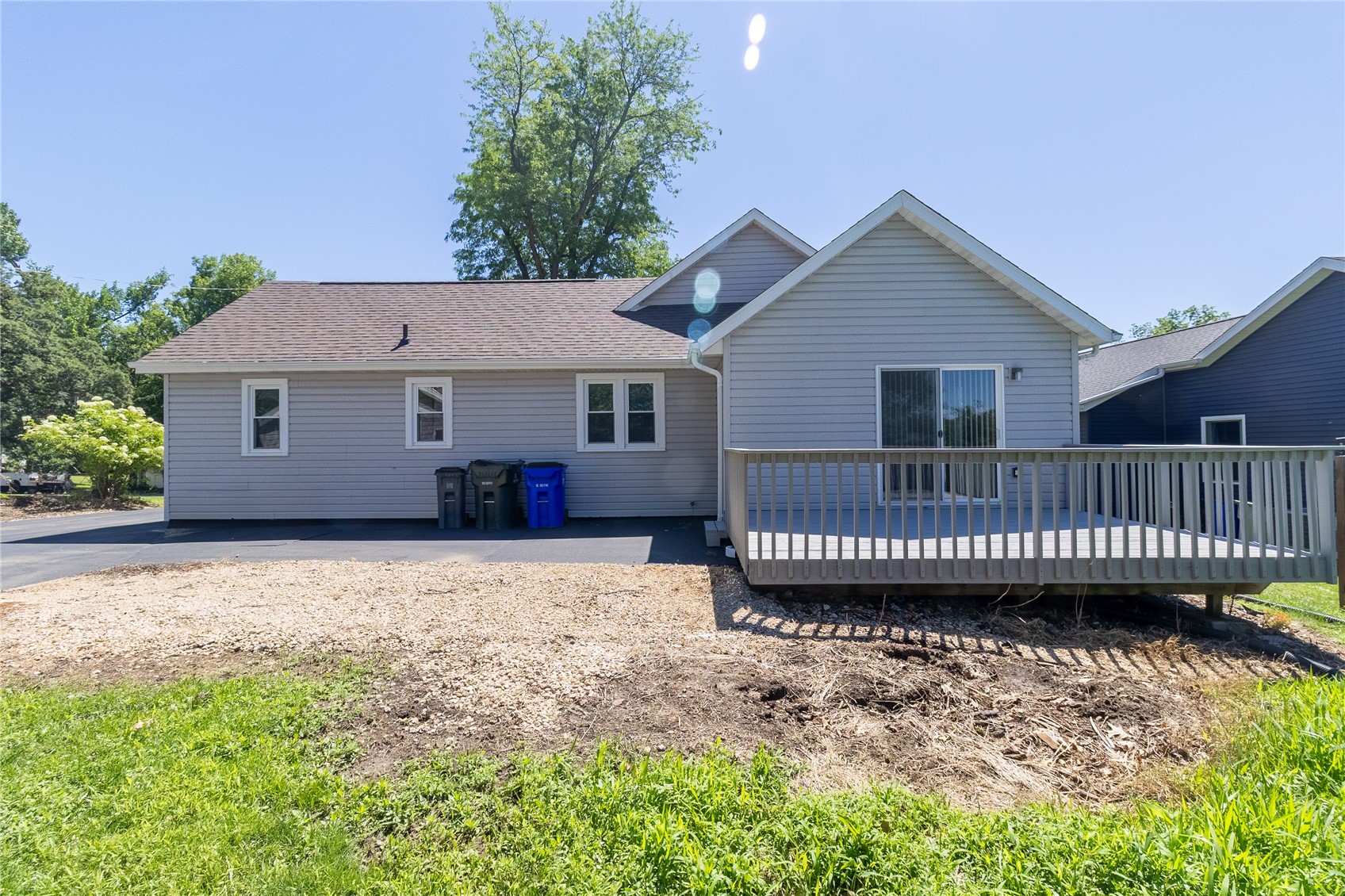 1230 Belmont Parkway NW Cedar Rapids IA 52405