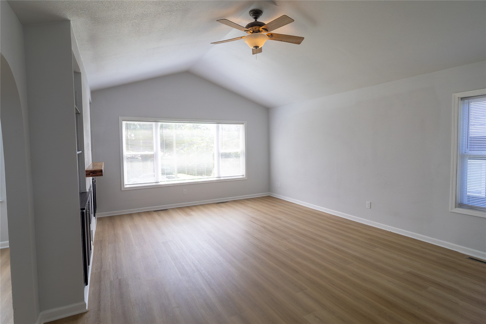 1230 Belmont Parkway NW Cedar Rapids IA 52405