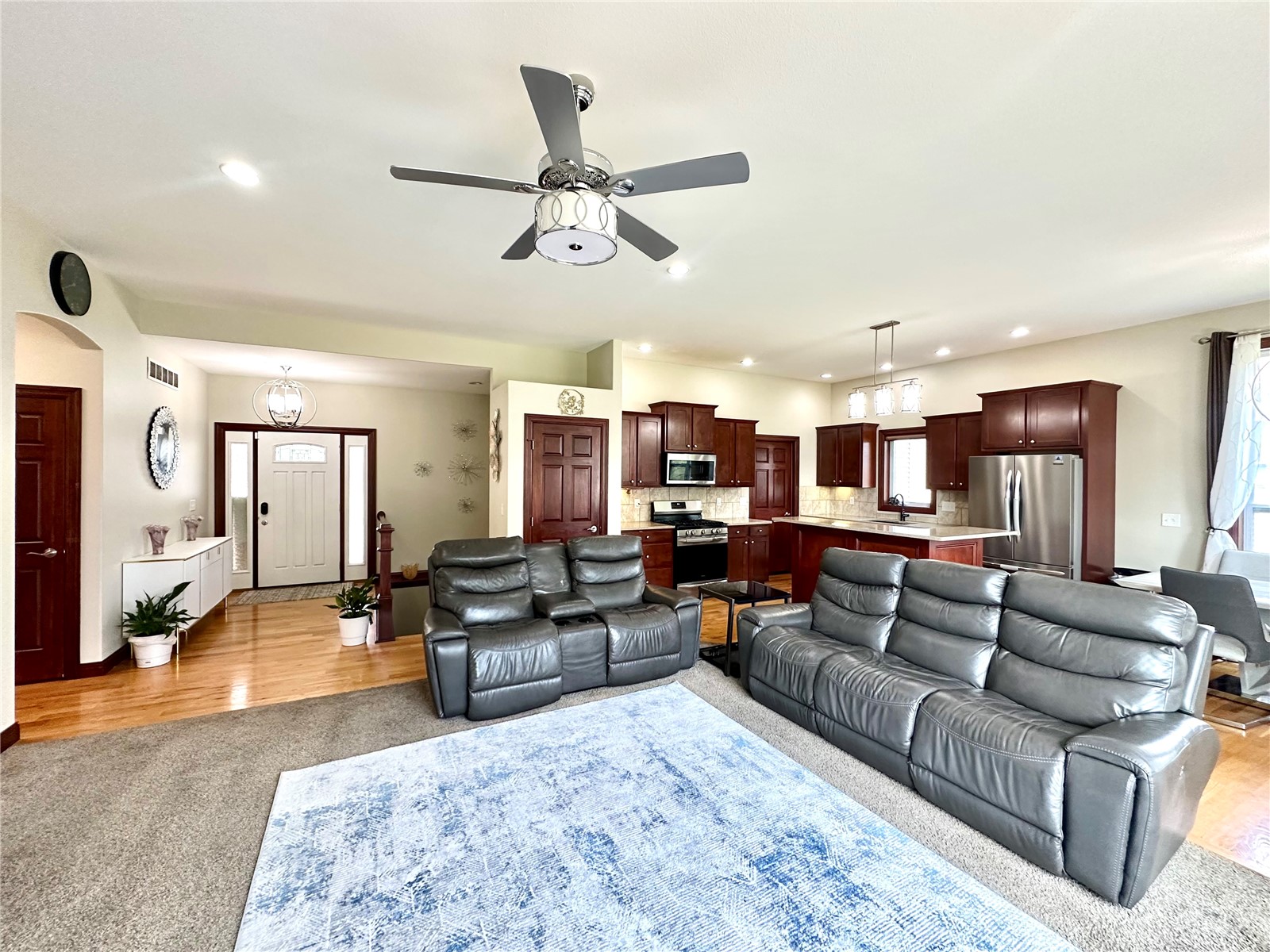 8412 Kensington Drive NE Cedar Rapids IA 52402