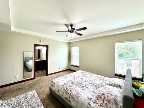 8412 Kensington Drive NE Cedar Rapids IA 52402
