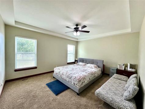 8412 Kensington Drive NE Cedar Rapids IA 52402