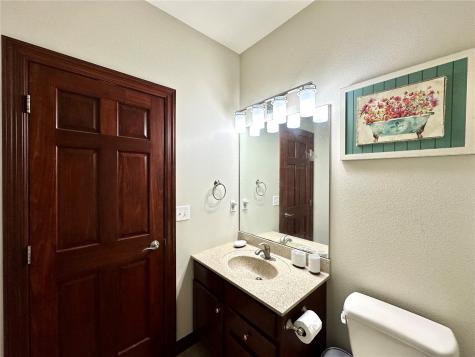 8412 Kensington Drive NE Cedar Rapids IA 52402