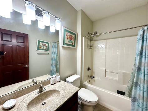 8412 Kensington Drive NE Cedar Rapids IA 52402