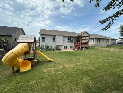 8412 Kensington Drive NE Cedar Rapids IA 52402