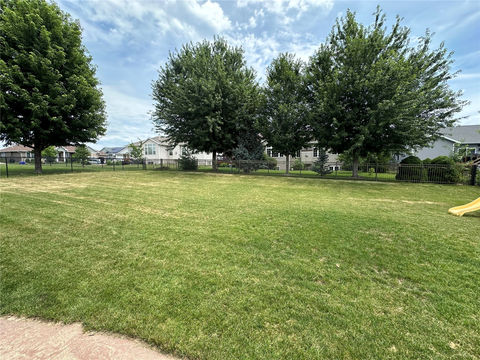 8412 Kensington Drive NE Cedar Rapids IA 52402