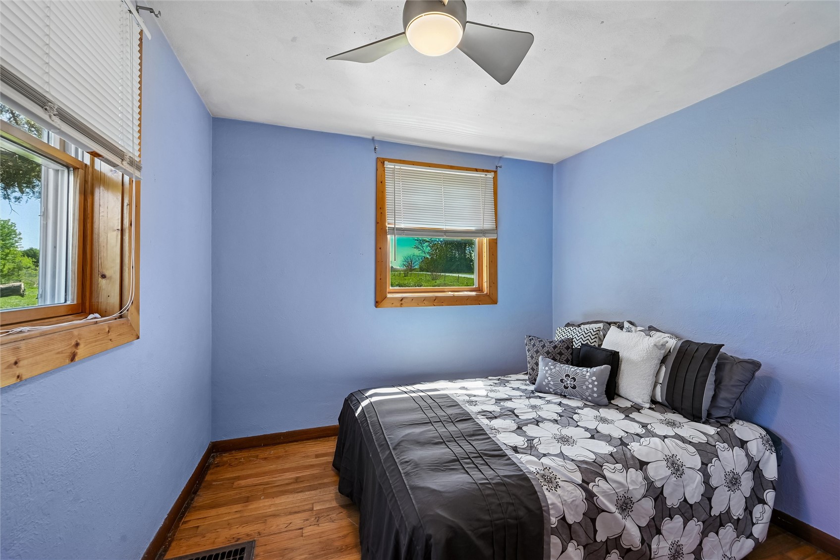 873 Paralta Road Springville IA 52336