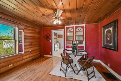 873 Paralta Road Springville IA 52336
