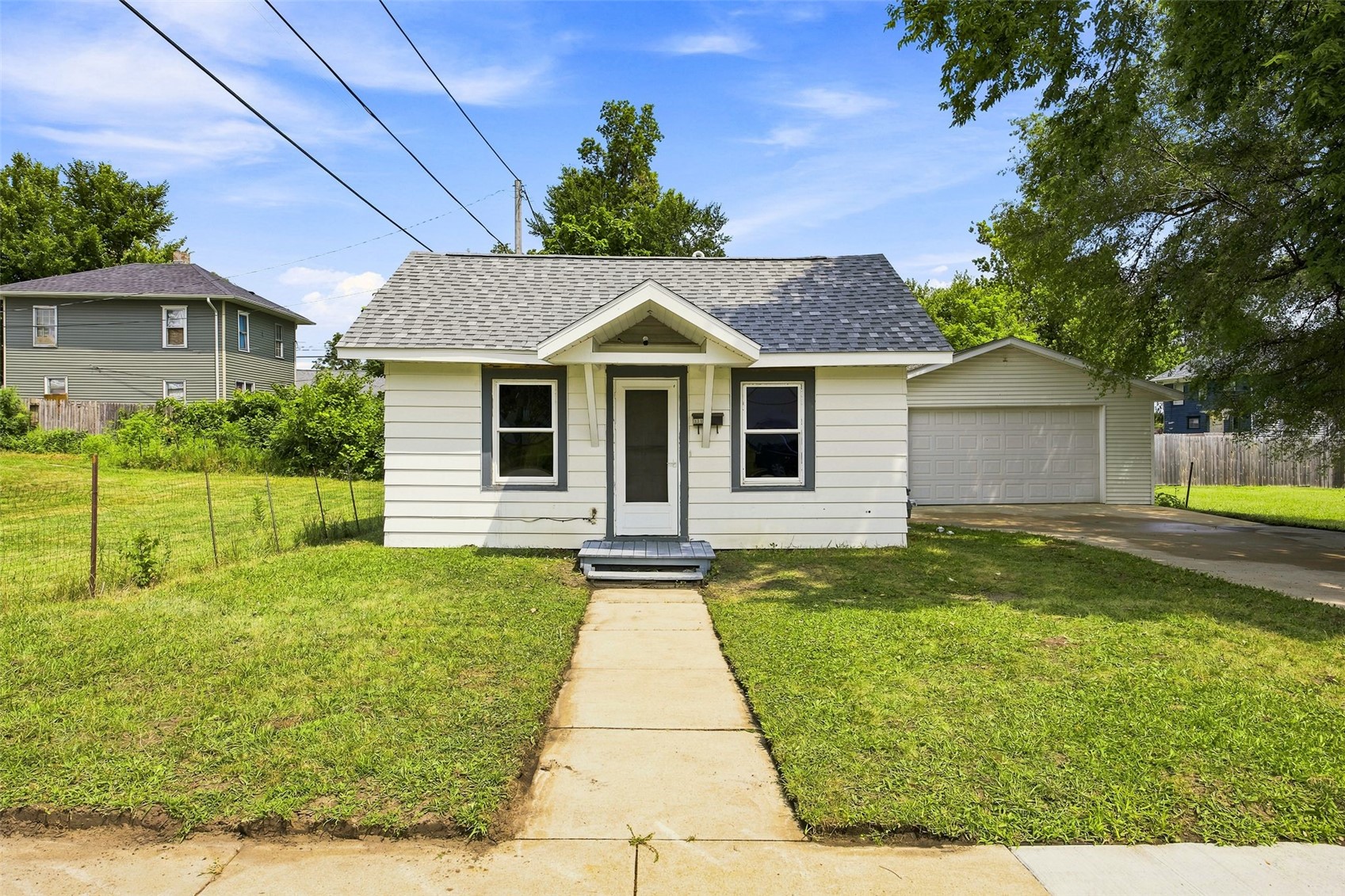 3015 2nd Avenue SE Cedar Rapids IA 52403