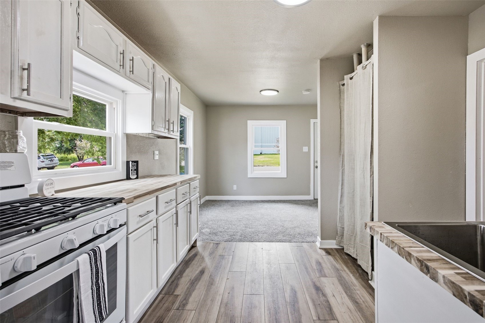 3015 2nd Avenue SE Cedar Rapids IA 52403