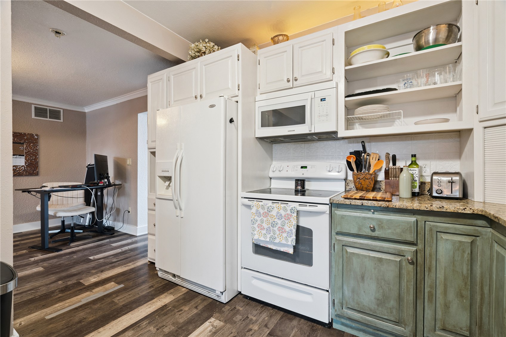 123 2nd Avenue SW Mt Vernon IA 52314