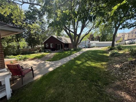 123 2nd Avenue SW Mt Vernon IA 52314