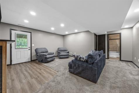 22980 105th Street Anamosa IA 52205