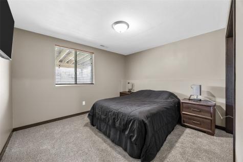 22980 105th Street Anamosa IA 52205