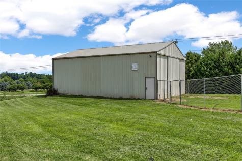 22980 105th Street Anamosa IA 52205
