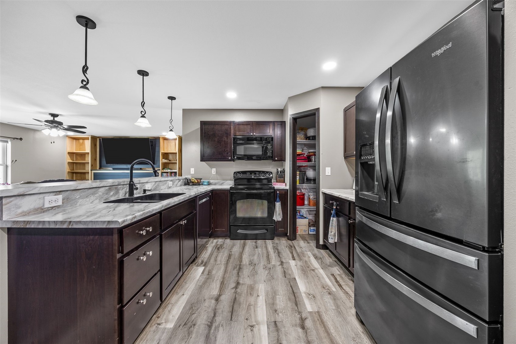 22980 105th Street Anamosa IA 52205