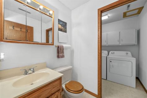 1711 Hamer NW Cedar Rapids IA 52405