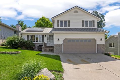 1711 Hamer NW Cedar Rapids IA 52405