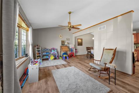 1711 Hamer NW Cedar Rapids IA 52405