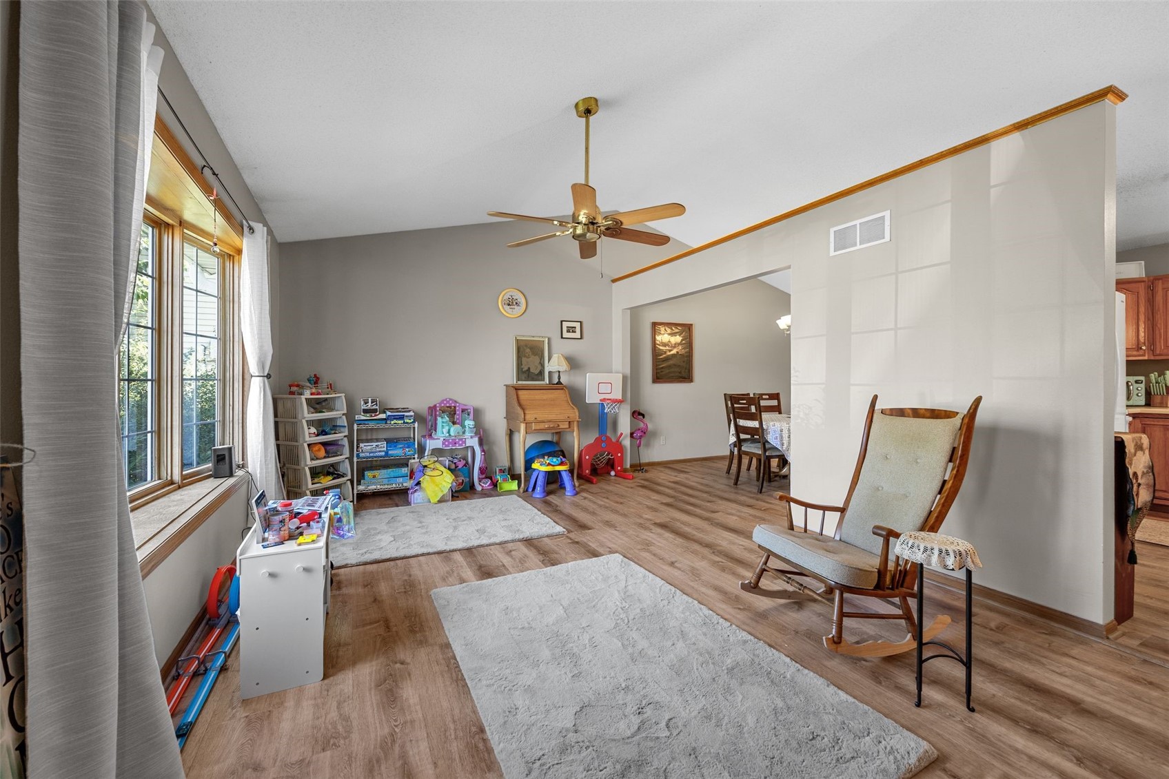 1711 Hamer NW Cedar Rapids IA 52405